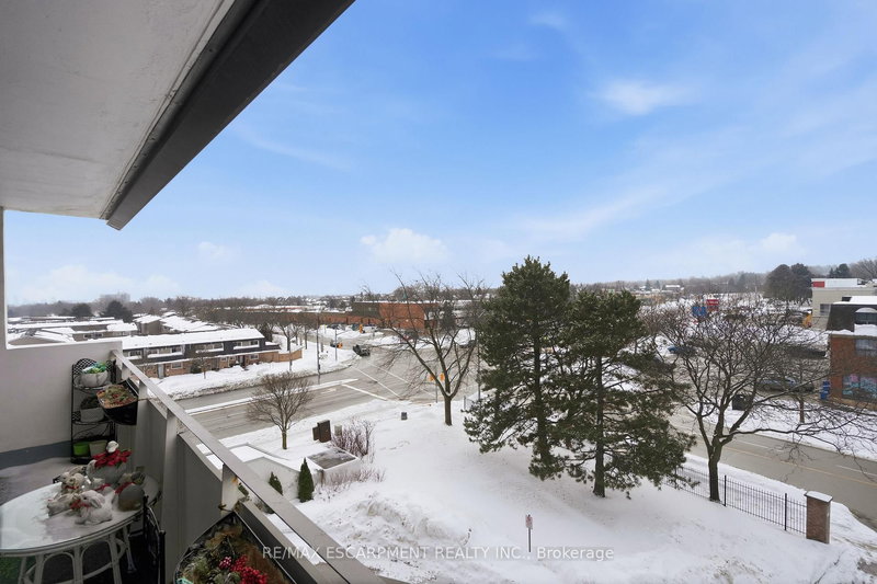 407 - 2055 Upper Middle Rd, Burlington, L7P 3P4 | Image 2