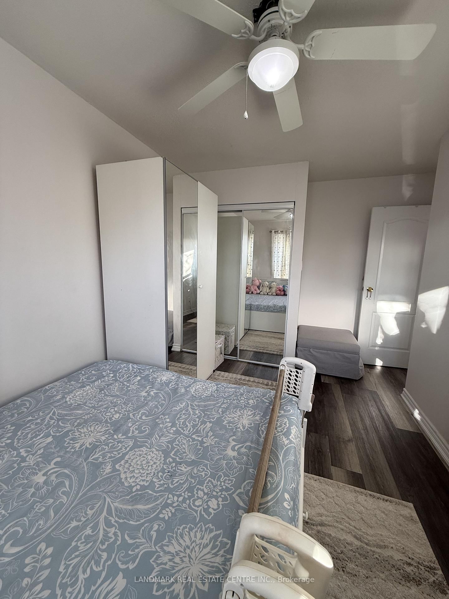 Townhouse for sale at 19 Guildford Crescent, Brampton, Ontario, L6S 3K2 - Central Park - MLS: W12773452