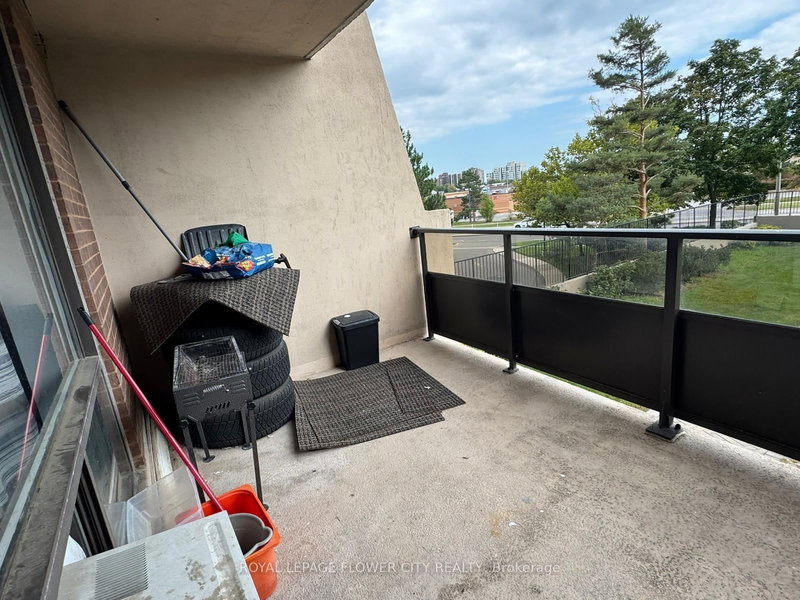 309 - 2929 Aquitaine Ave, Mississauga, L5N 2C7 | Image 3