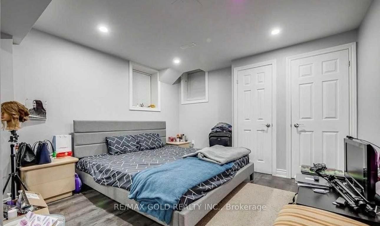 Detached House for lease at 180 Belmore Court, Milton, Ontario, L9E 1H5 - Ford - MLS: W12773726