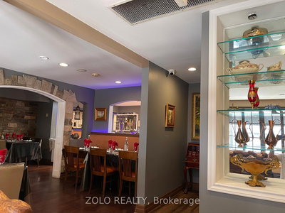 111 Trafalgar Rd | Oakville | Image