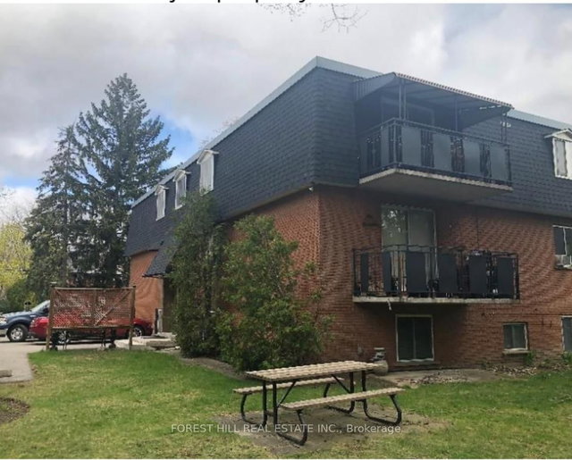 4 - 2128 Ghent Avenue S