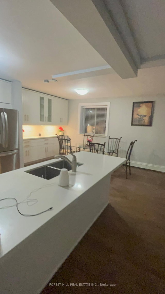 4 - 2128 Ghent Avenue S