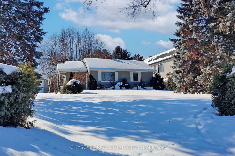 392 Fourth Line, Oakville, L6L 5A4 | Image 2