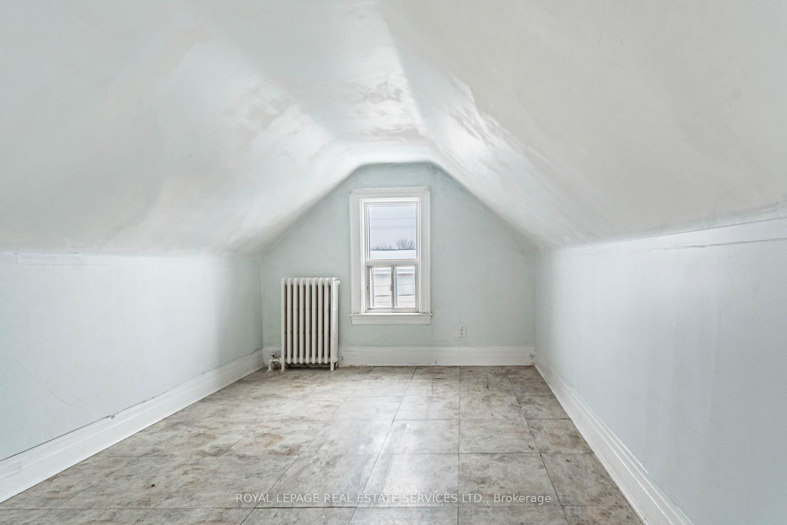 1160 Dufferin Street - Photo 24