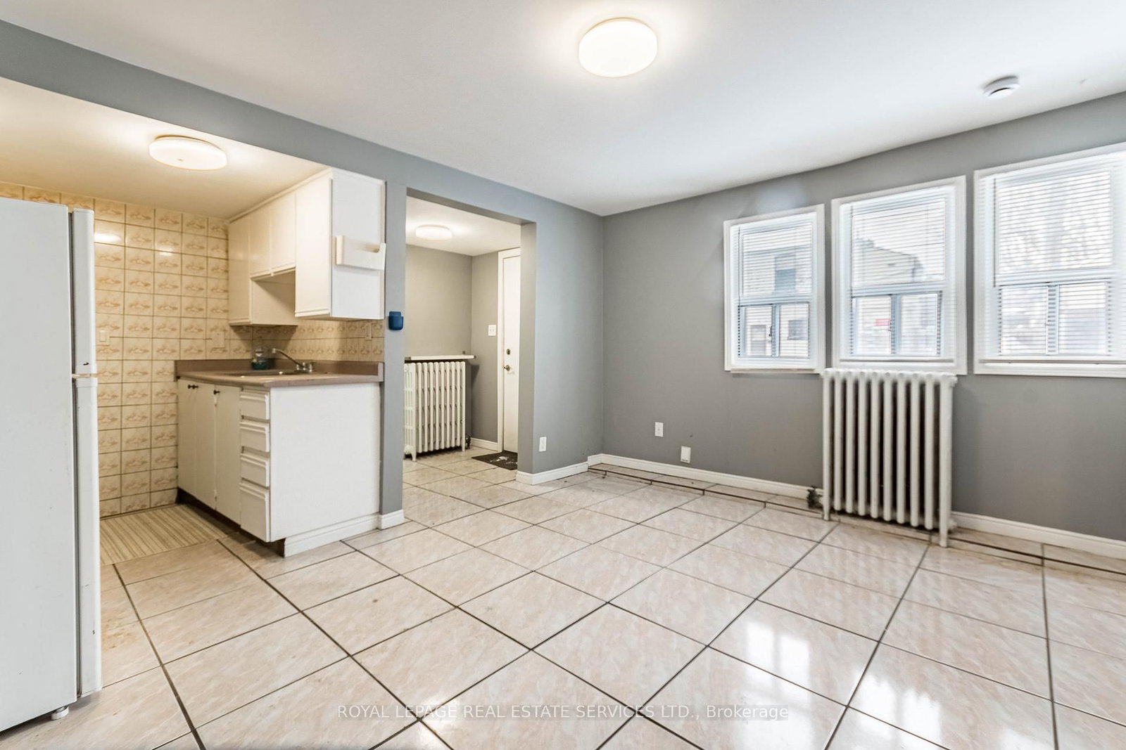 1160 Dufferin Street - Photo 7