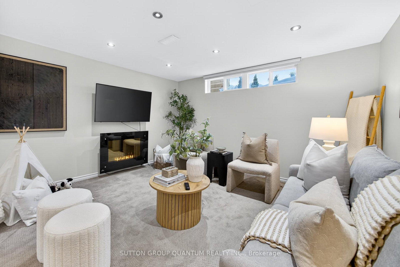 Semi-Detached House sold at 2371 Brookhurst Road, Mississauga, Ontario, L5J 1R1 - Clarkson - MLS: W12776358