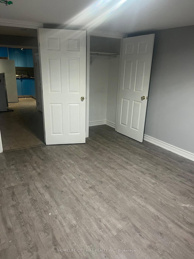 34 Flamborough Dr, Toronto, M6M 2R4 | Image 3