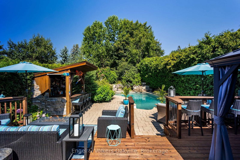 1181 Grange Rd, Oakville, L6H 1P8 | Image 3