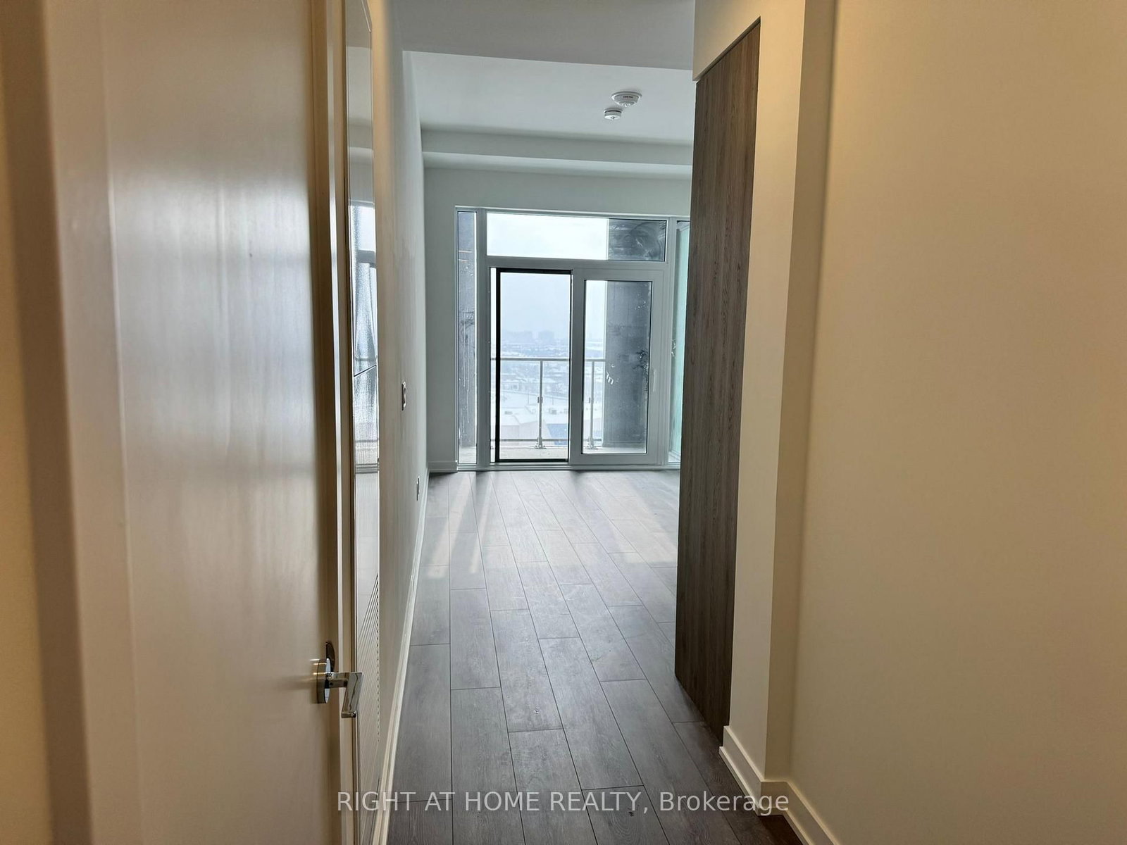 1007 The Queensway, Unit 1014 - Photo 3