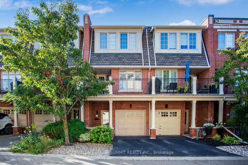 90 LAKESHORE Rd W, Oakville, L6K 1E1 | Image 2