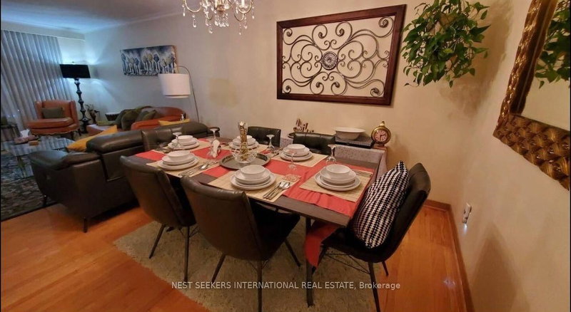 6949 Darcel Ave, Mississauga, L4T 2W7 | Image 3