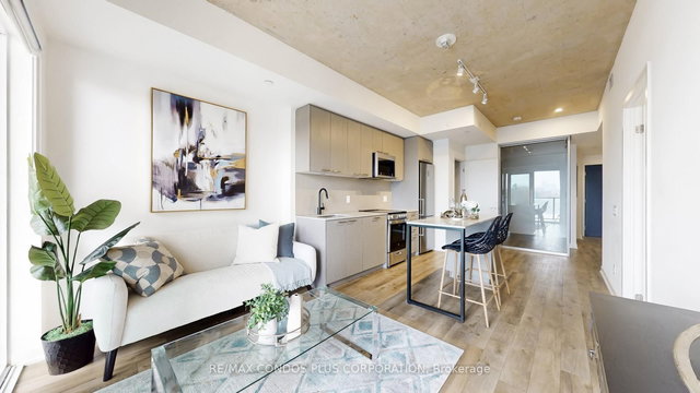 402 - 1808 St Clair Avenue W