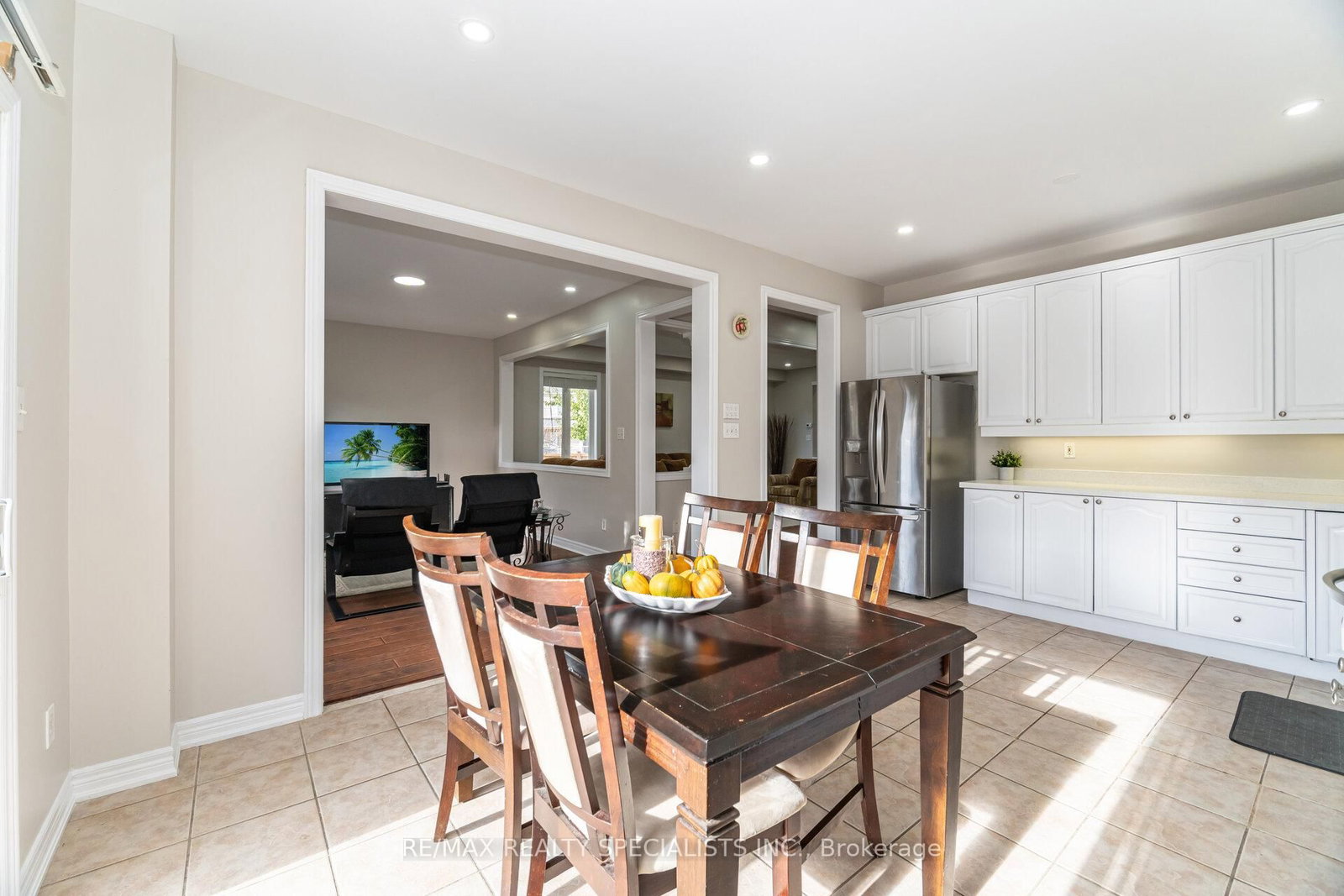 Detached House for sale at 1321 Roper Drive, Milton, Ontario, L9T 6E4 - Dempsey - MLS: W12777300