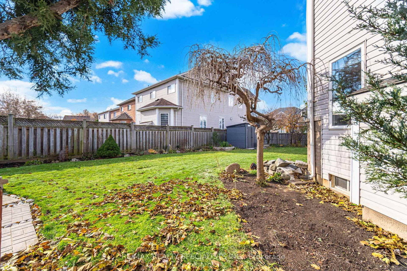 Detached House for sale at 1321 Roper Drive, Milton, Ontario, L9T 6E4 - Dempsey - MLS: W12777300