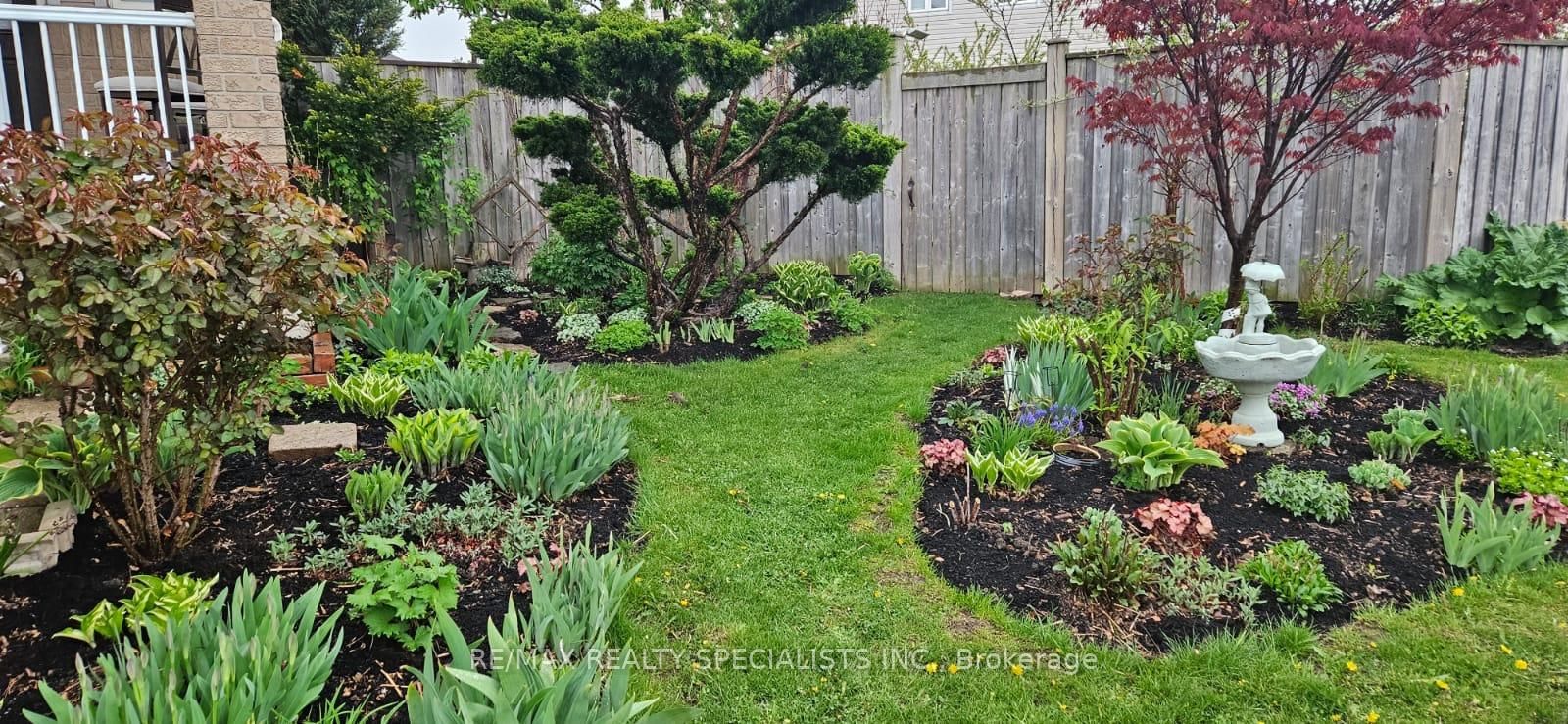 Detached House for sale at 1321 Roper Drive, Milton, Ontario, L9T 6E4 - Dempsey - MLS: W12777300