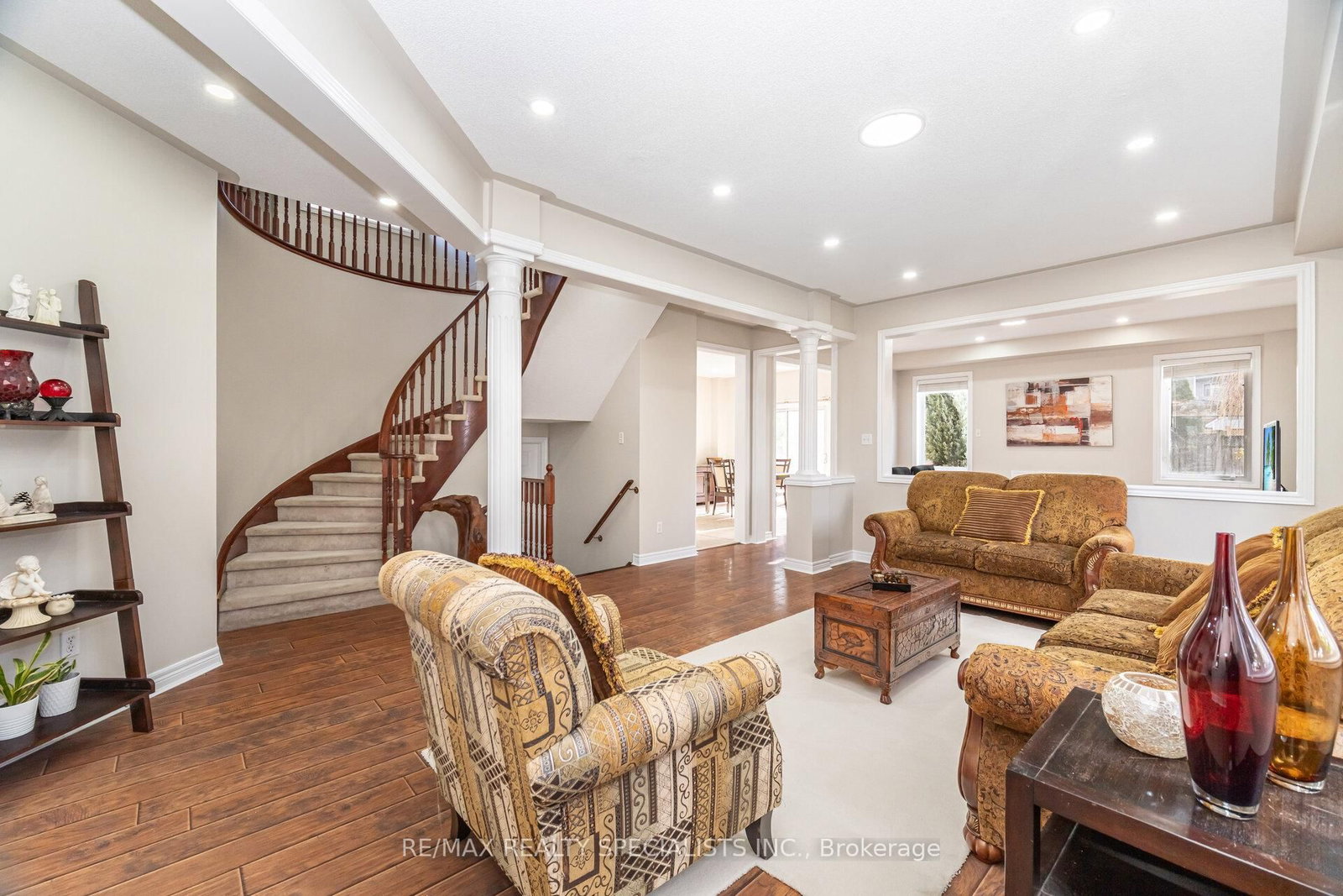 Detached House for sale at 1321 Roper Drive, Milton, Ontario, L9T 6E4 - Dempsey - MLS: W12777300