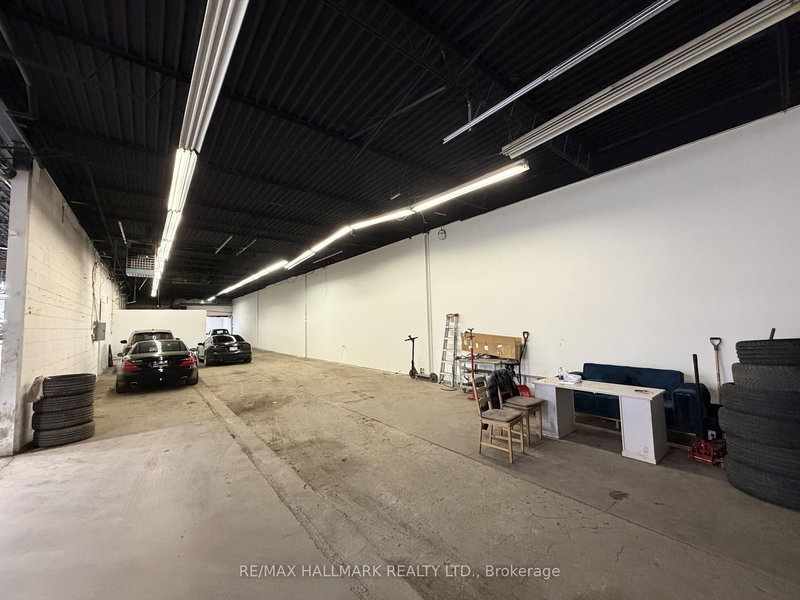 1101 Finch Ave W, Toronto, M3J 2C9 | Image 3