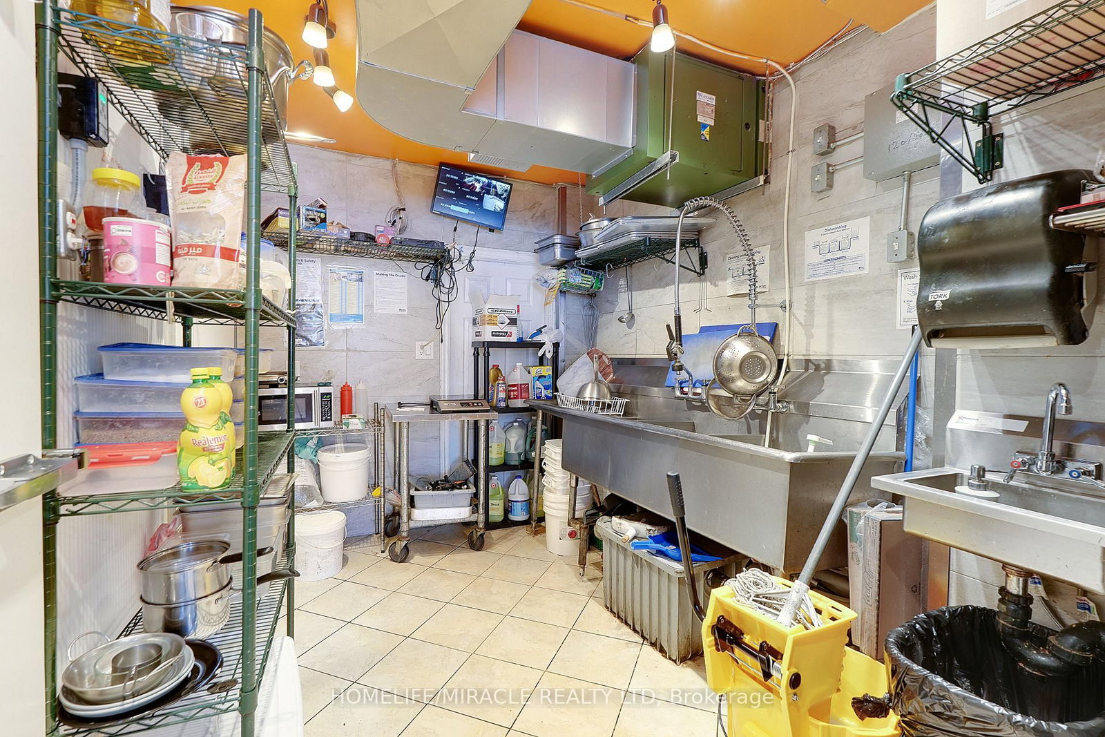 723 Lakeshore Road E - Photo 15