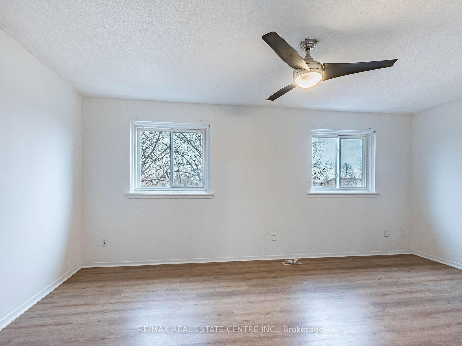 Townhouse for sale at 5 Moregate Crescent, Brampton, Ontario, L6S 3K9 - Central Park - MLS: W12778276