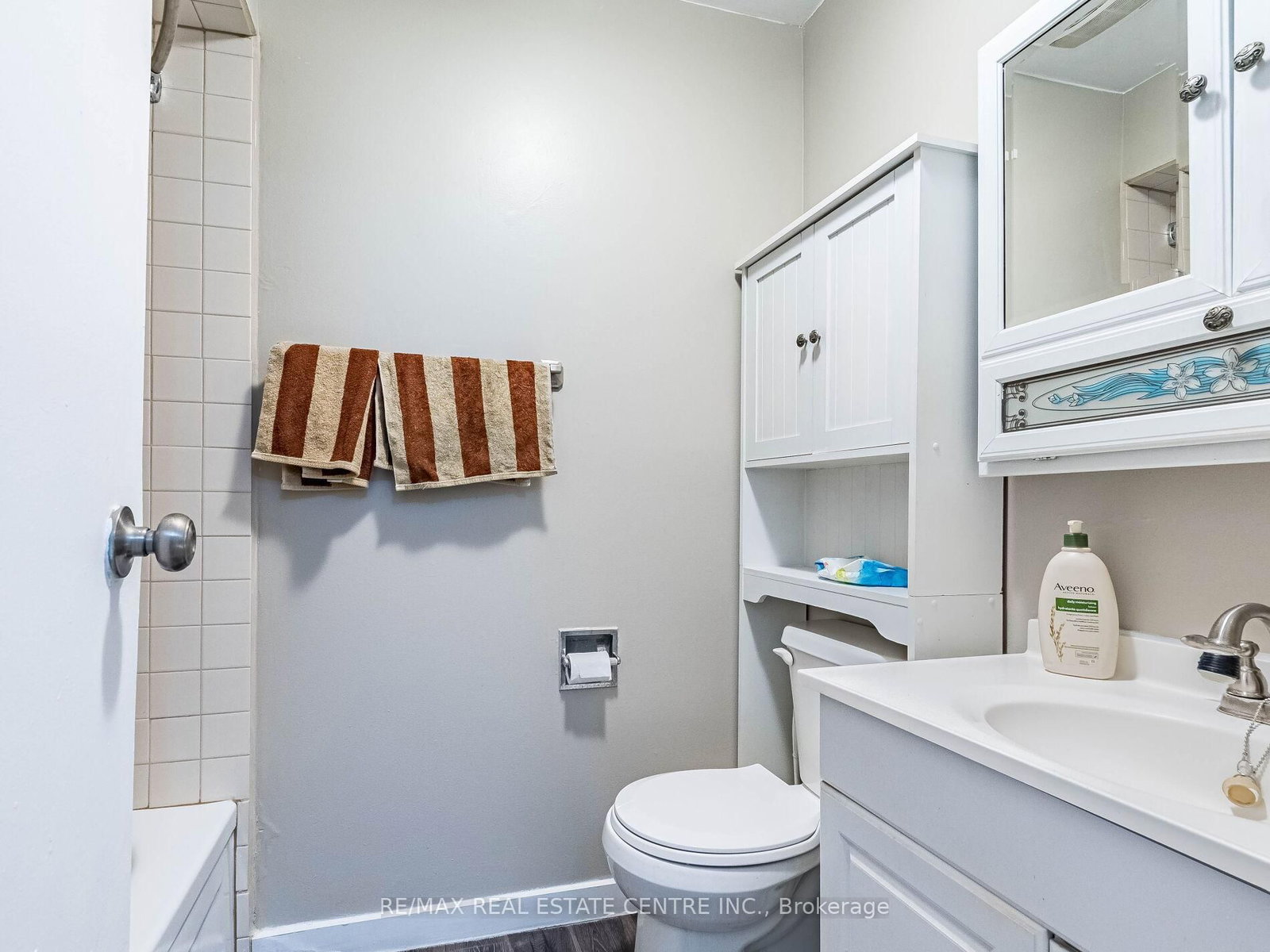 Townhouse for sale at 5 Moregate Crescent, Brampton, Ontario, L6S 3K9 - Central Park - MLS: W12778276