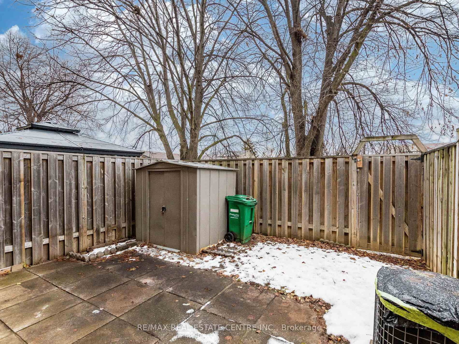 Townhouse for sale at 5 Moregate Crescent, Brampton, Ontario, L6S 3K9 - Central Park - MLS: W12778276