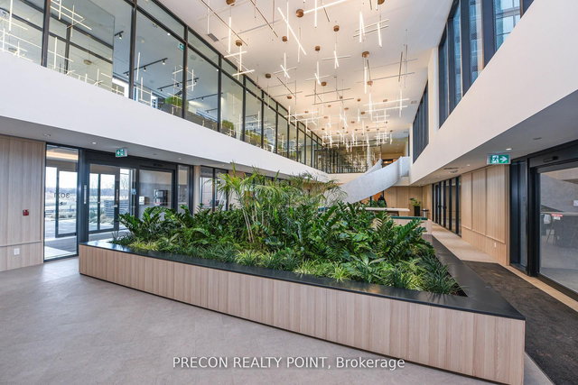 1102 - 3071 Trafalgar Road