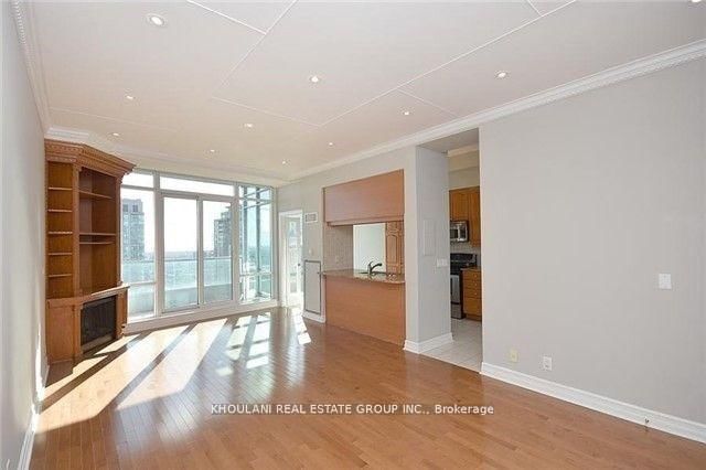 3002 - 1 Elm Drive W