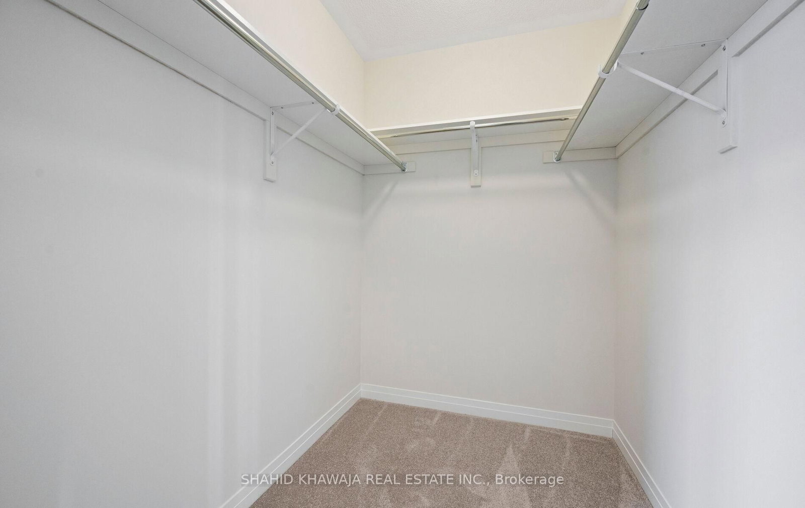 Detached House for sale at 1109 Dent Terrace, Milton, Ontario, L9E 1X9 - Bowes - MLS: W12780150