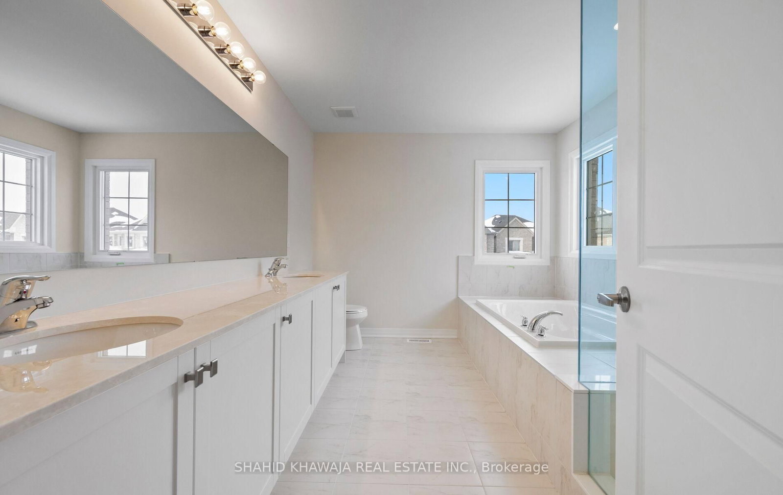 Detached House for sale at 1109 Dent Terrace, Milton, Ontario, L9E 1X9 - Bowes - MLS: W12780150