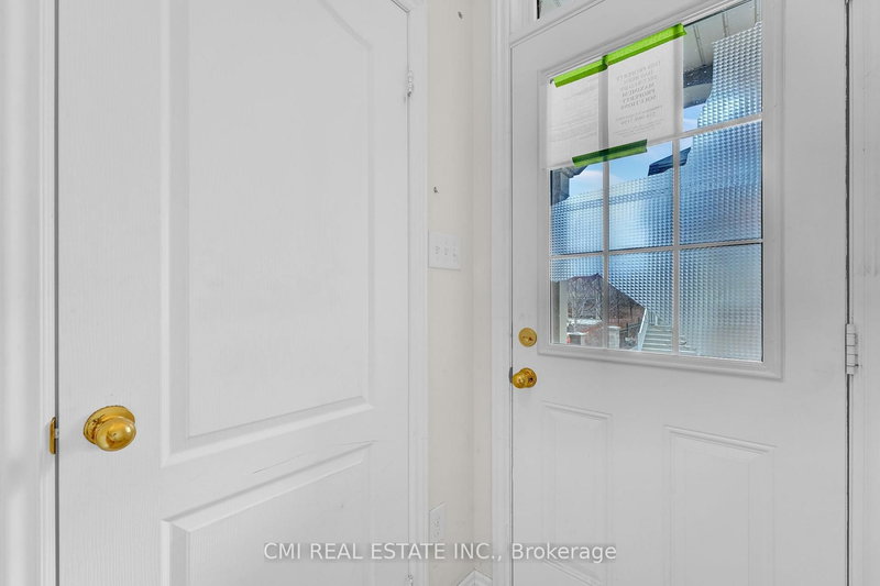 39 Sea Drifter Cres, Brampton, L6P 2S1 | Image 3