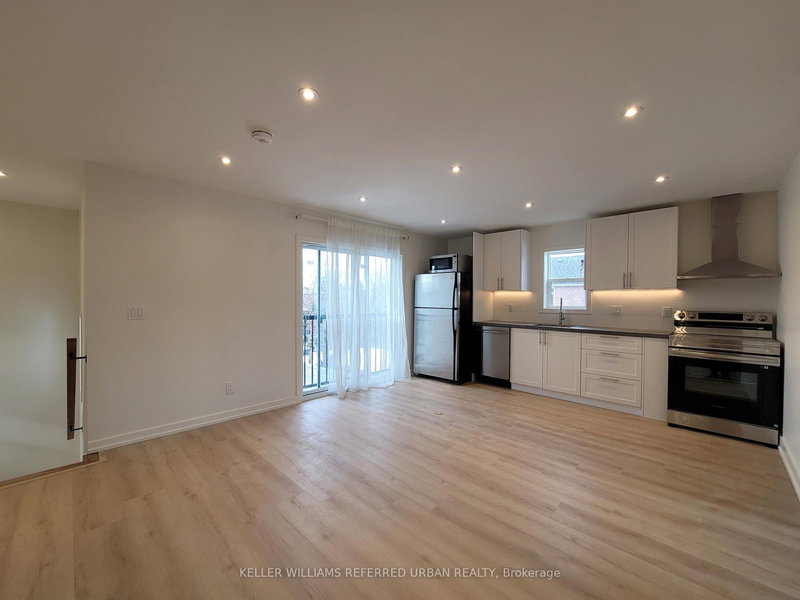 2 - 84 Foch Ave, Toronto, M8W 3X6 | Image 3