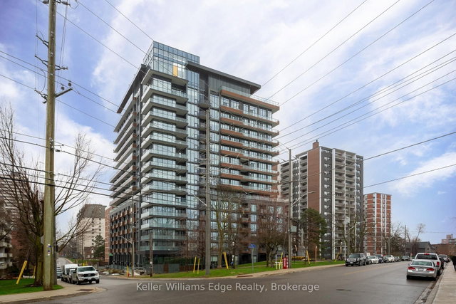 1017 - 21 Park Street E