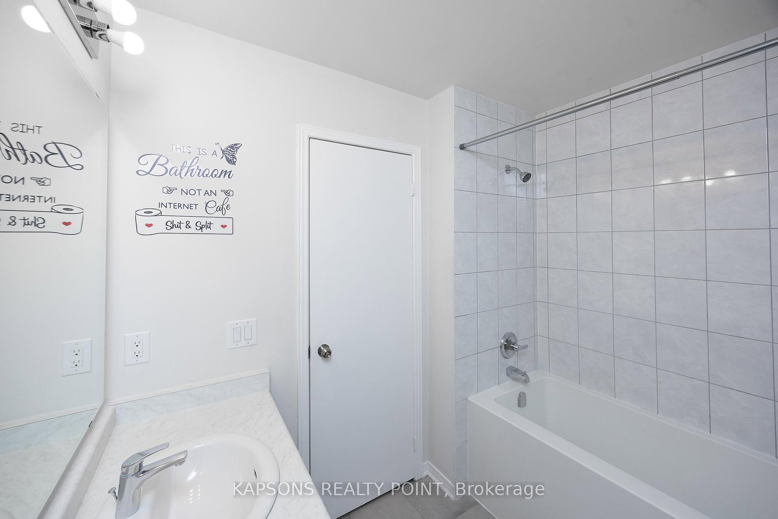 Semi-Detached House for sale at 12 Lowes Hill Circle, Caledon, Ontario, L7C 4H4 - Rural Caledon - MLS: W12780908