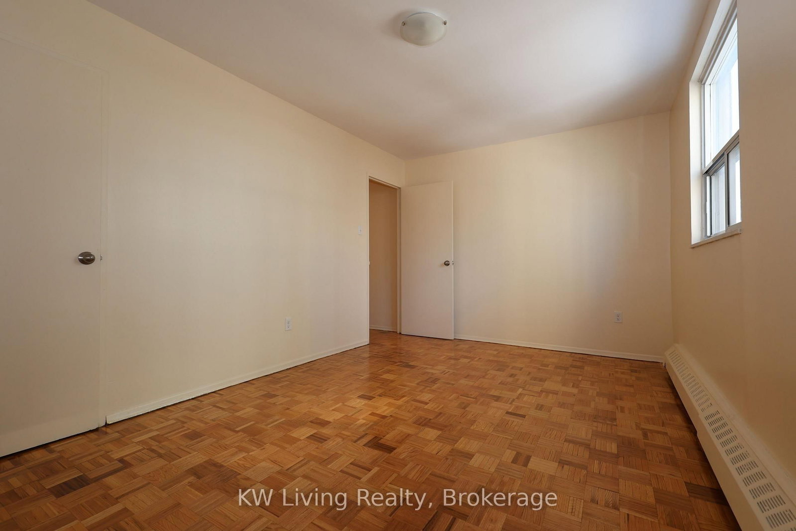33 Central Parkway W, Unit 504 - Photo 14