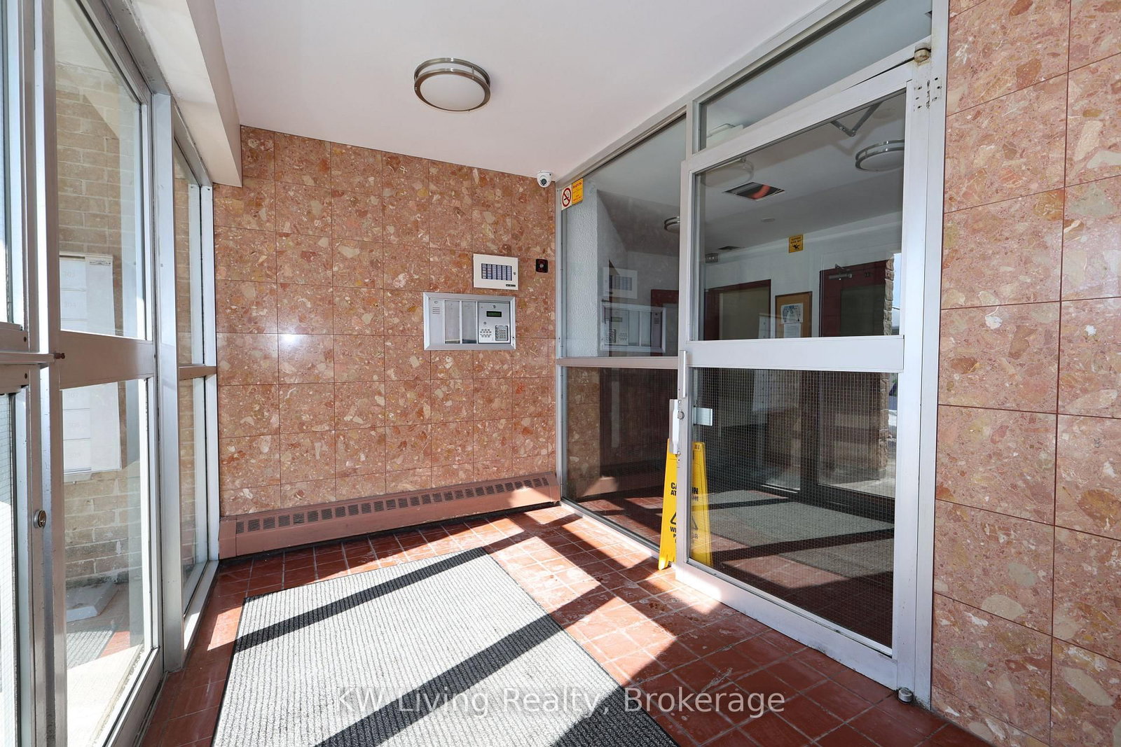 33 Central Parkway W, Unit 504 - Photo 26