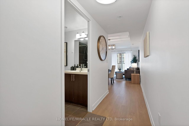 401 - 1420 Dupont Street