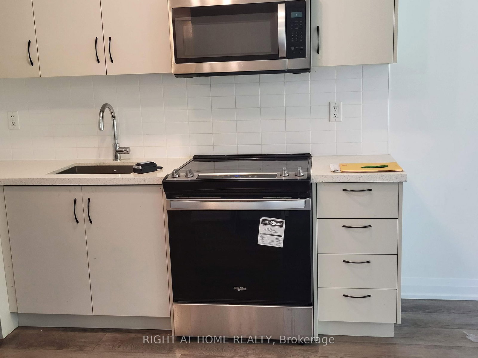 95 Attmar Drive, Unit 115 - Photo 10