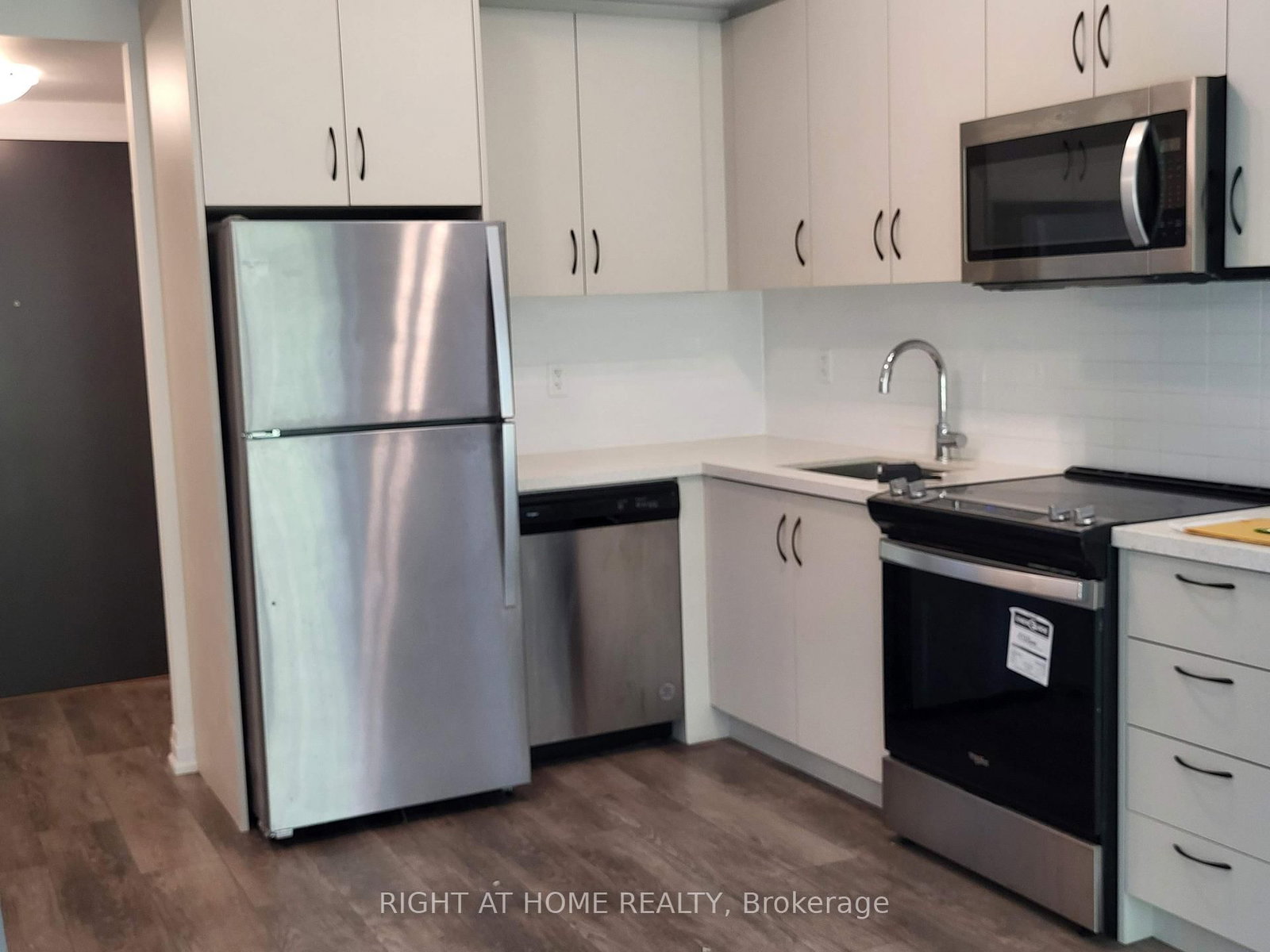 95 Attmar Drive, Unit 115 - Photo 11