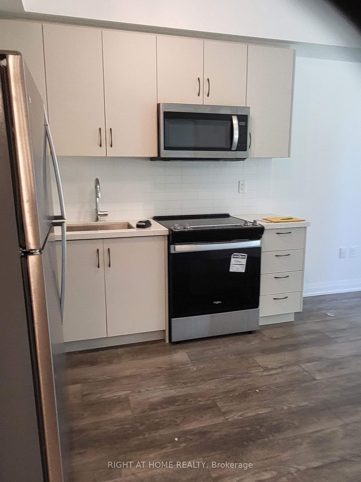 95 Attmar Drive, Unit 115 - Photo 9