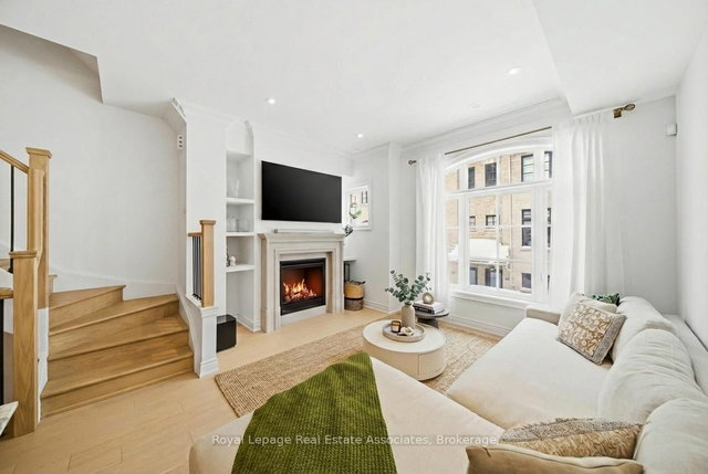 56 - 30 Lunar Crescent