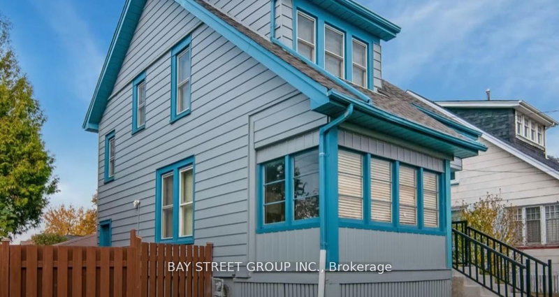 Upper - 92 Nelson St W, Brampton, L6X 1W2 | Image 2