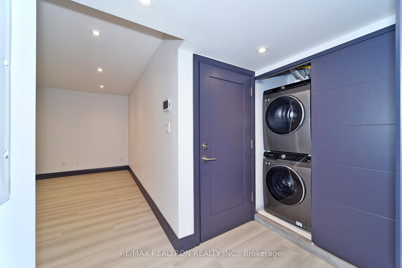 4 - 230 Boon Ave, Toronto, M6E 3Z8 | Image 2