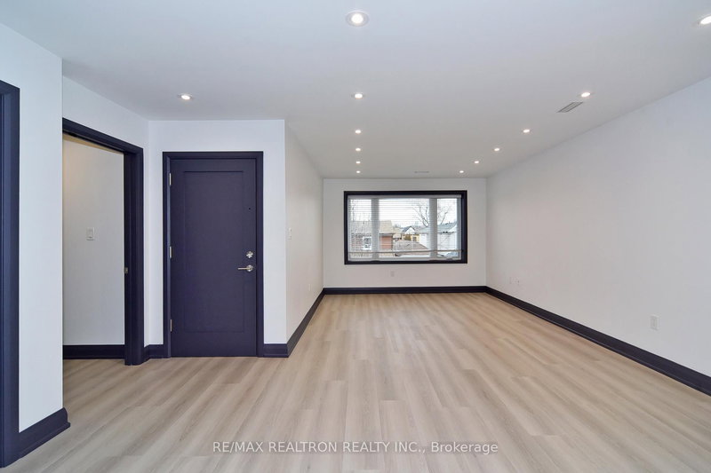 5 - 230 Boon Ave, Toronto, M6E 3Z8 | Image 2