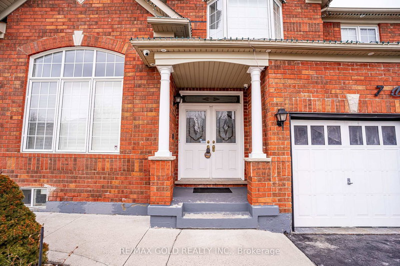7 Bettey Rd, Brampton, L6P 1S9 | Image 3