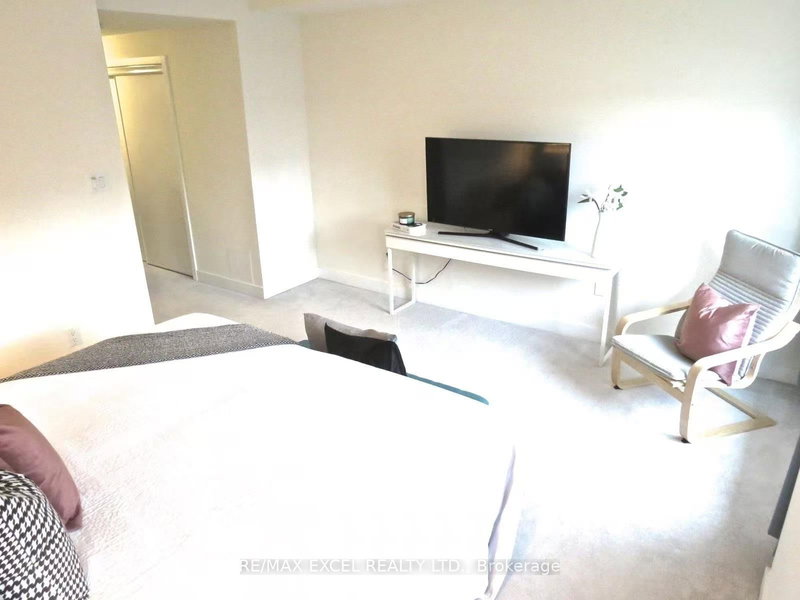 70 William Duncan Rd, Toronto, M3K 0C5 | Image 2