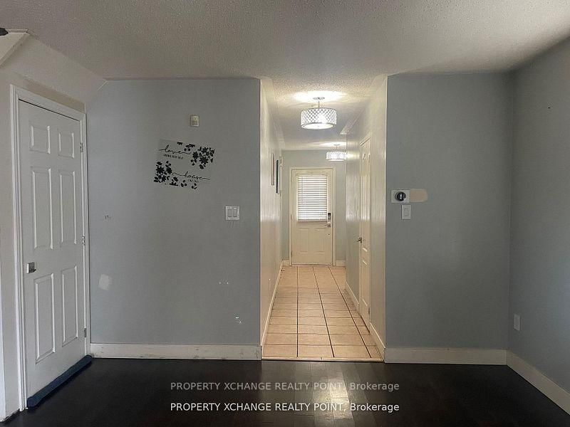 78 Wilmont Crt, Brampton, L6X 4Z7 | Image 2