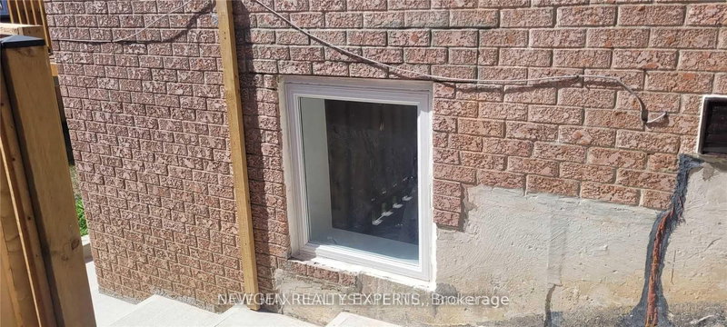 Bsmnt/2 - 3080 Olympus Mews, Mississauga, L5N 4V7 | Image 2