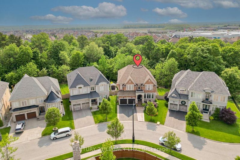 34 Cannington Cres, Brampton, L6X 2Y5 | Image 2