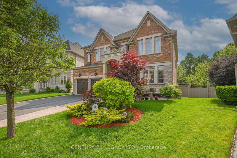 34 Cannington Cres, Brampton, L6X 2Y5 | Image 3